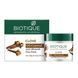 Маска для лица против пятен з маслом гвоздики Биотик, 75г Сlove Oil Control Anti Blemish Face pack, Biotique